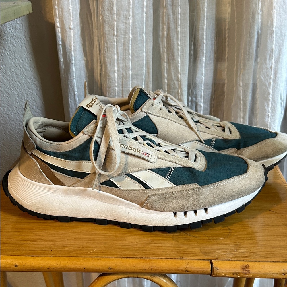 Reebok Classic Suede Beige and Teal Sneakers - Picture 2 of 5